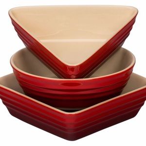NIB Le Creuset set of 3 tapas dishes